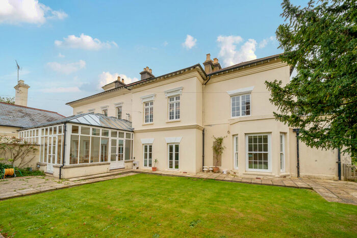 2 Bedroom Flat To Rent In Flexford Lane, Sway, SO41