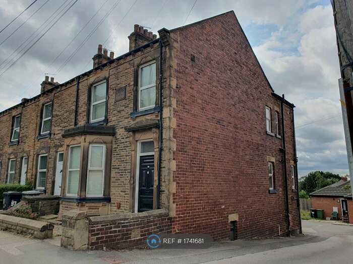 3 Bedroom End Of Terrace House To Rent In Bradford Road, East Ardsley, Wakefield, WF3