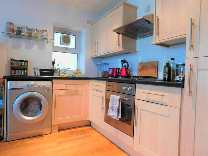 1 Bedroom Flat To Rent In Sutherland Road, London, W13