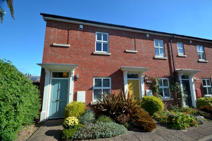 2 Bedroom End Of Terrace House To Rent In York Mews, Harborne, B17