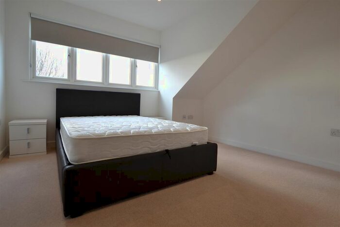 1 Bedroom Flat To Rent In Arlington House, West Drayton, UB7