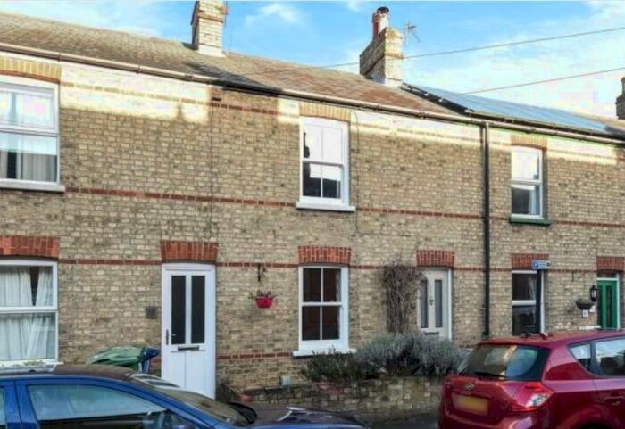 2 Bedroom Terraced House To Rent In Windsor Street, Headington, OX3