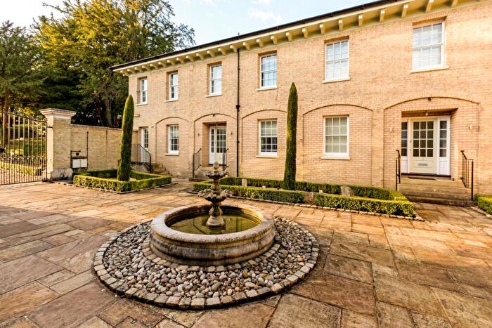 2 Bedroom Mews To Rent In Hedsor Park Taplow, SL6