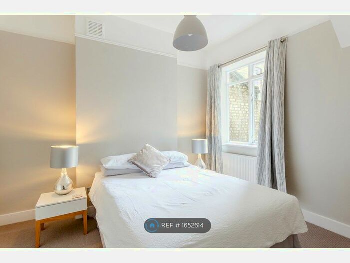 1 Bedroom Maisonette To Rent In Eckstein Road, London, SW11