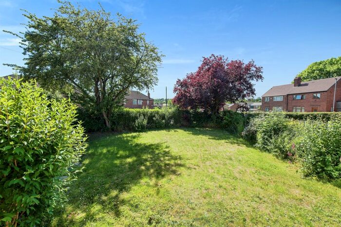 2 Bedroom Semi-Detached House For Sale In Broadway, Pontefract, WF8