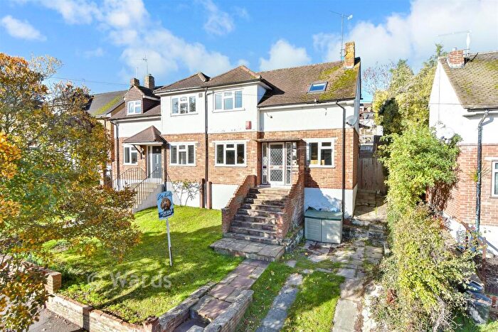 2 Bedroom Semi-Detached House For Sale In Concord Avenue, Chatham, Kent, ME5