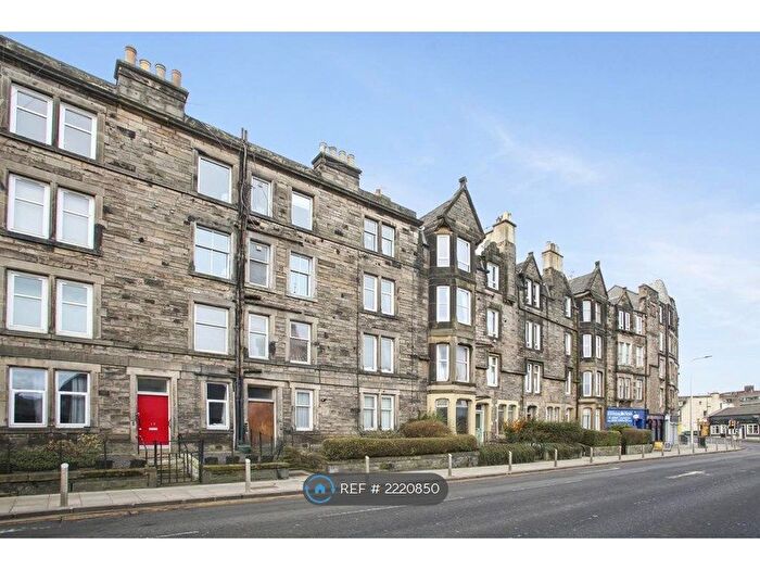 2 Bedroom Flat To Rent In Willowbrae Road, Edinburgh, EH8