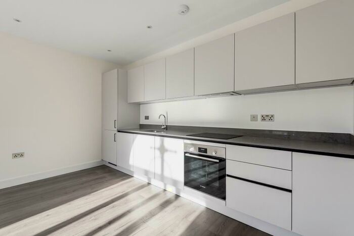 1 Bedroom Apartment To Rent In Wesley Gate, Central Reading, RG1