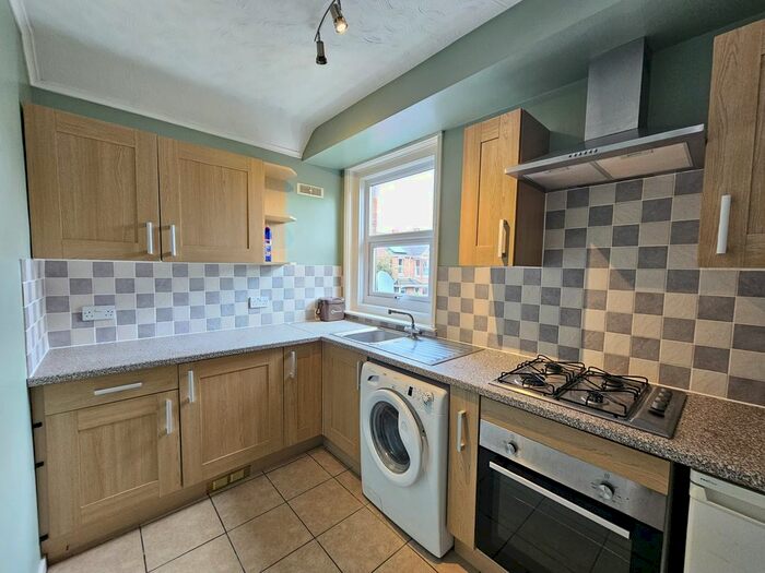 1 Bedroom Flat To Rent In Archers Road, Eastleigh, SO50