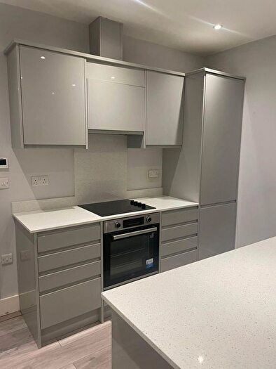 1 Bedroom Flat To Rent In High Street, London, W3