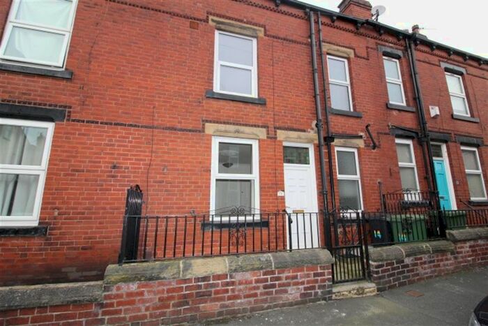 2 Bedroom Terraced House To Rent In Edinburgh Place, Leeds, LS12