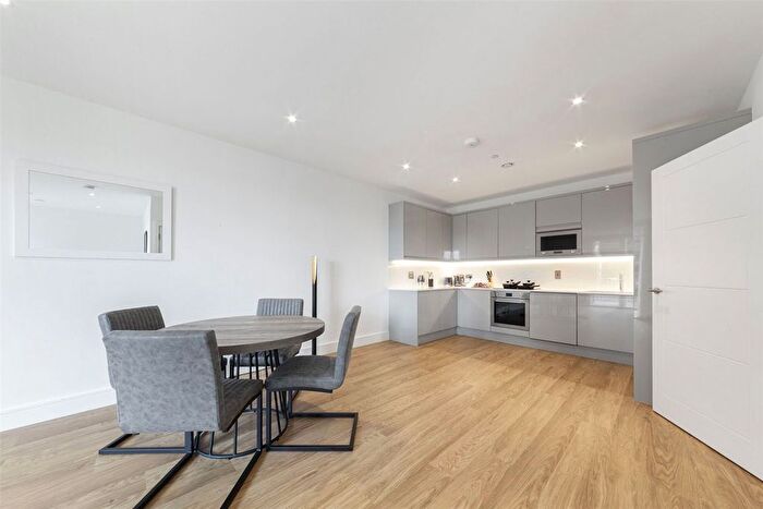 2 Bedroom Flat To Rent In Pershore Street, Birmingham, B5