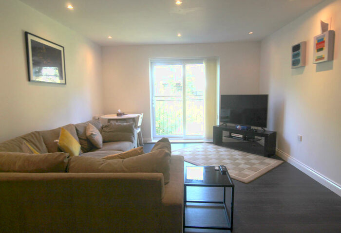 2 Bedroom Apartment To Rent In Merchants Court, Bingley, West Yorkshire, BD16