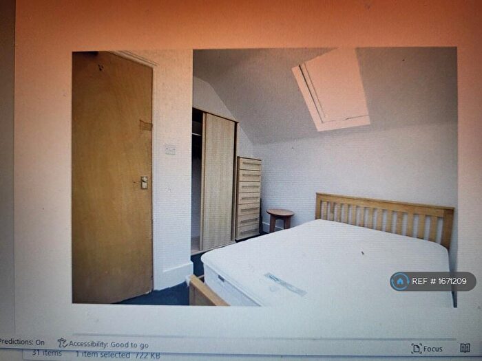 2 Bedroom Flat To Rent In Brighton Rd, Purley, CR8