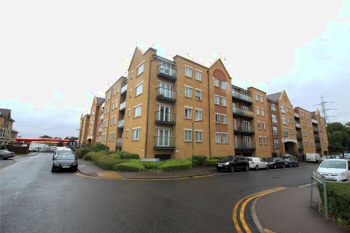 2 Bedroom Flat To Rent In Phoenix Court, Black Eagle Drive, Northfleet, Gravesend, DA11