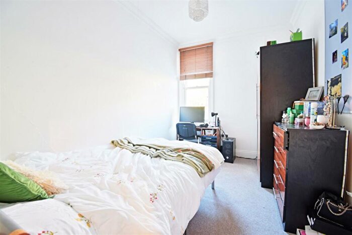 6 Bedroom Terraced House To Rent In Moorgate Avenue, Sheffield, S10