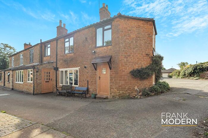 3 Bedroom Cottage For Sale In The Nook, Bursnells Lane, Wymondham, LE14