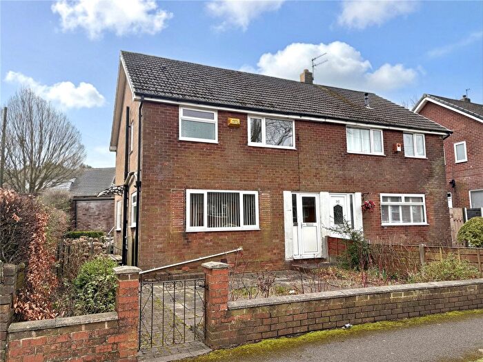 3 Bedroom Semi Detached House For Sale In Lees New Road, Oldham, Greater Manchester, OL4