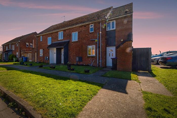 4 Bedroom Semi-Detached House For Sale In Whitley Street, Scampton, Lincoln, LN1