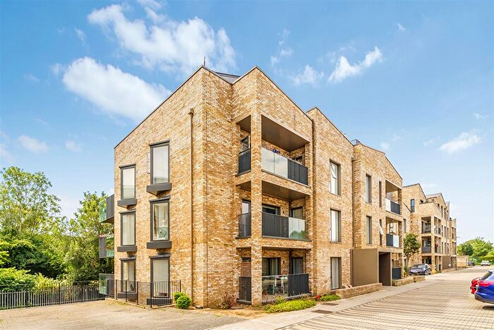 1 Bedroom Flat For Sale In Breakspear Gardens, Colliers Wood, SW19
