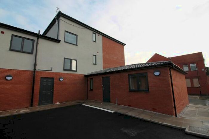 2 Bedroom Flat To Rent In A Charlestown Road, Liverpool, Merseyside, L8