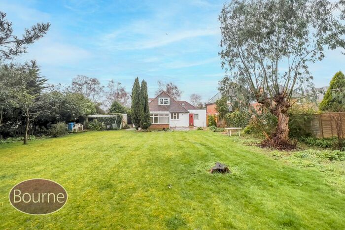 3 Bedroom Detached Bungalow To Rent In Canada Road, Cobham, KT11