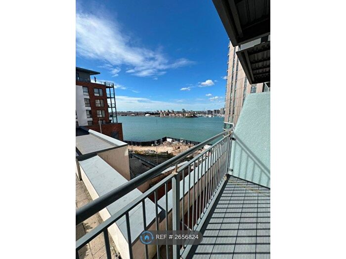 2 Bedroom Flat To Rent In Centenary Plaza, Southampton, SO19