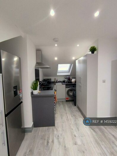 1 Bedroom Flat To Rent In Thornton Heath, London, CR7