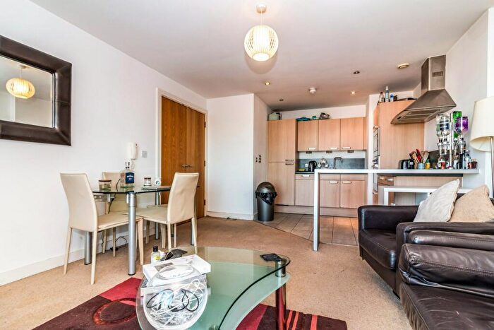 2 Bedroom Apartment To Rent In Jefferson Place, Greenquarter, M4