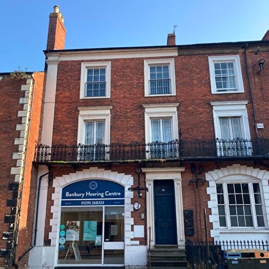 1 Bedroom Flat To Rent In High Street, Banbury, OX16