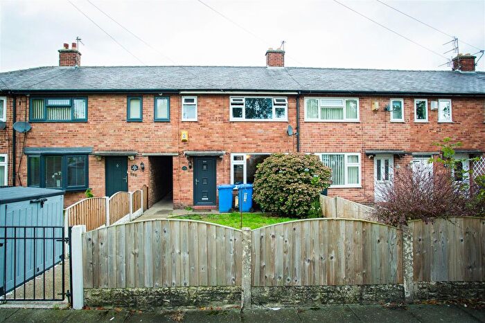 4 Bedroom Terraced House For Sale In Poplars Avenue, Warrington, WA2