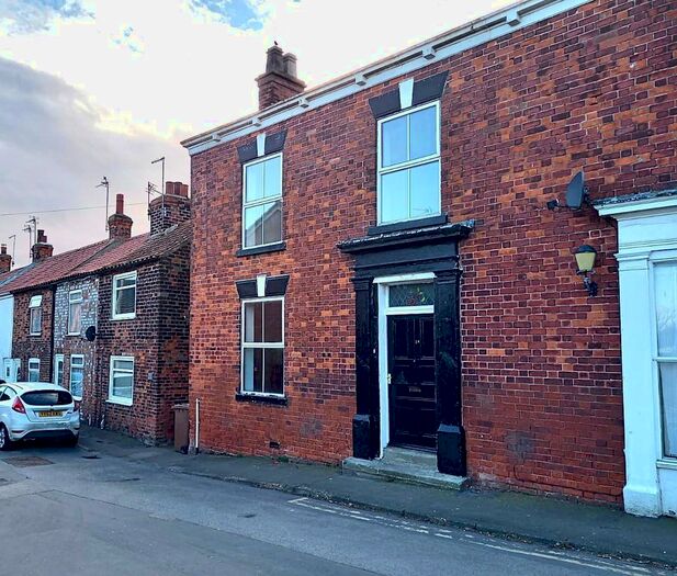 3 Bedroom Terraced House To Rent In Main Street, Hull, HU12