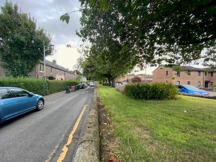 2 Bedroom Flat To Rent In Warriston Road, Warriston, Edinburgh, EH7