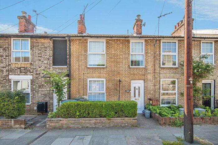 2 Bedroom Terraced House For Sale In Woodbridge Road, Ipswich, IP4