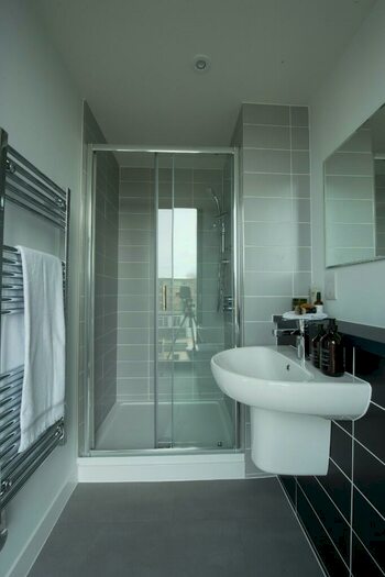 2 Bedroom Apartment To Rent In Circus Street, BN2