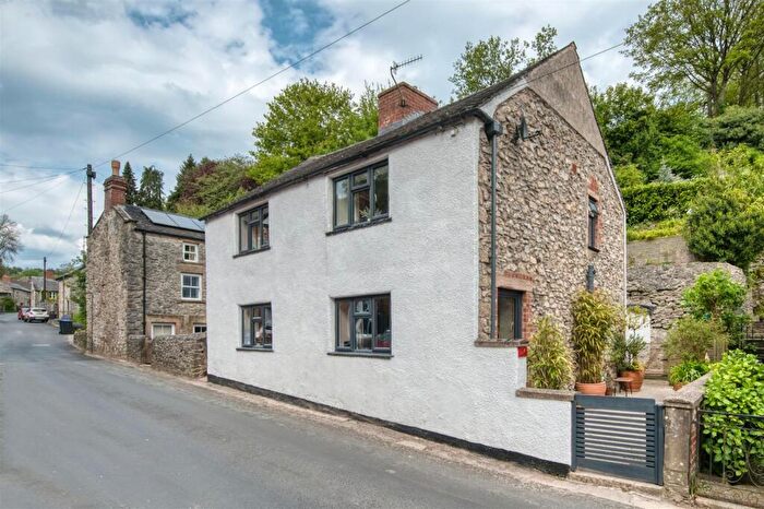 3 Bedroom Detached House For Sale In Yeoman Street, Bonsall, Matlock, DE4