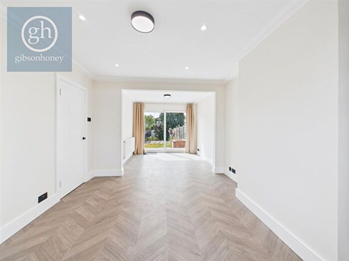 3 Bedroom Property To Rent In Cavendish Avenue, Ruislip, HA4