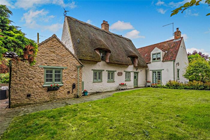 3 Bedroom Detached House For Sale In Main Street, Ailsworth, Peterborough, PE5