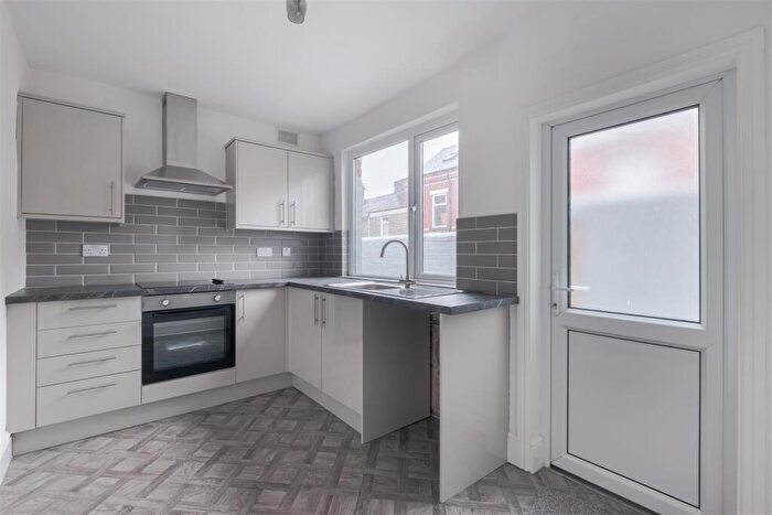 2 Bedroom End Of Terrace House To Rent In Cross Street, Barrow-In-Furness, LA14