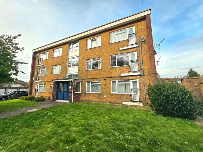 2 Bedroom Flat To Rent In Roberts Road, Shirley, SO15