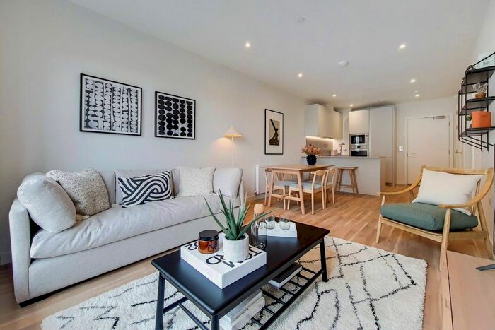 1 Bedroom Flat To Rent In Lyons Dock, Greenford, UB6