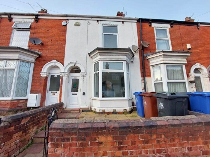 3 Bedroom Terraced House To Rent In Hare Street, Grimsby, DN32