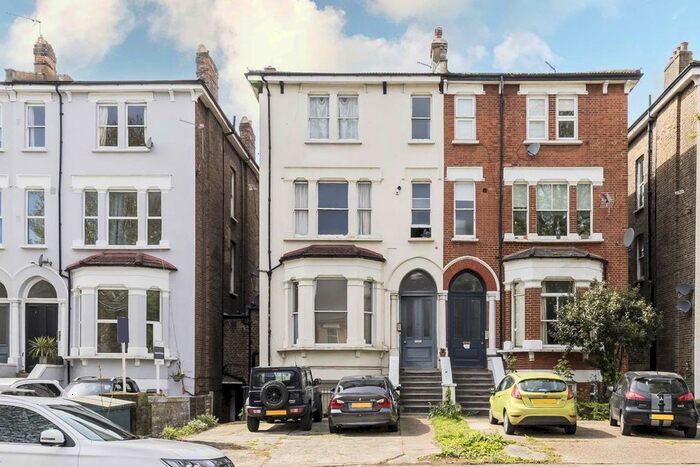 1 Bedroom Flat To Rent In The Avenue, London, W13