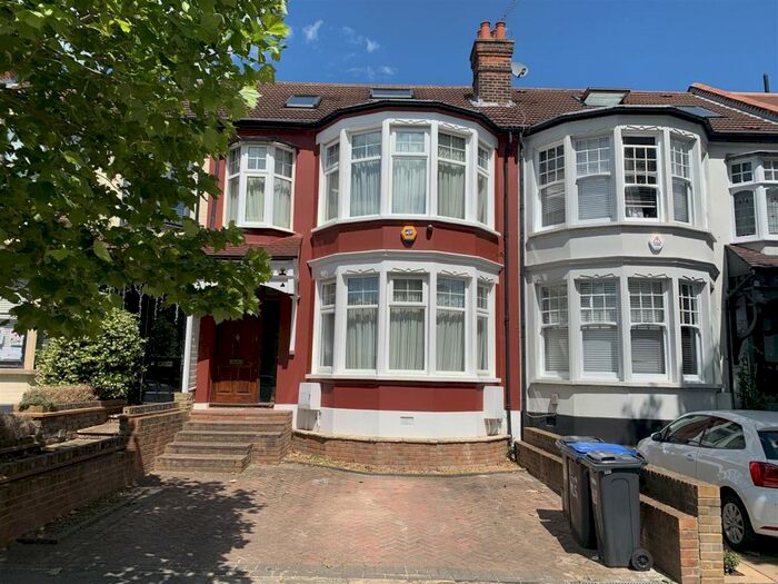 3 Bedroom Terraced House To Rent In Conway Road, N14