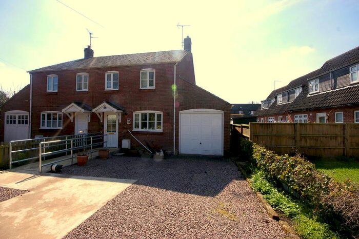 3 Bedroom Semi-Detached House To Rent In Park Lane, Donington, Spalding, PE11