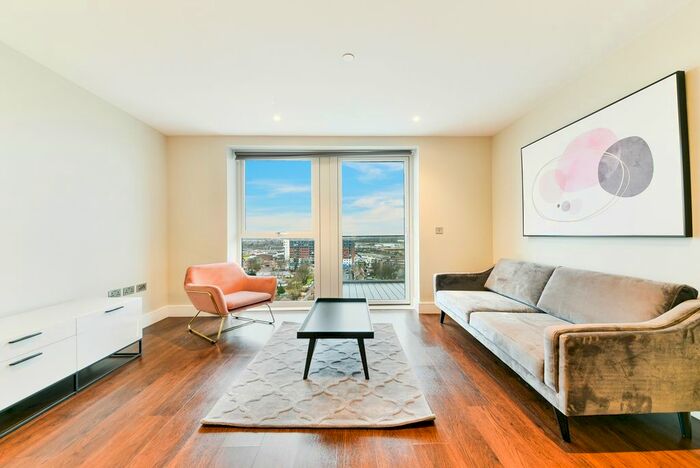 2 Bedroom Flat To Rent In Samuelson House, Greenview Court, Southall UB2