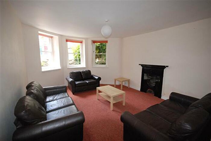 8 Bedroom Terraced House To Rent In Hughendon Road, BS8