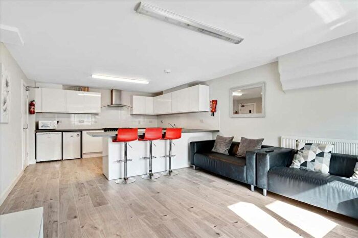 6 Bedroom Terraced House To Rent In Ridge Park Avenue, Plymouth, PL4