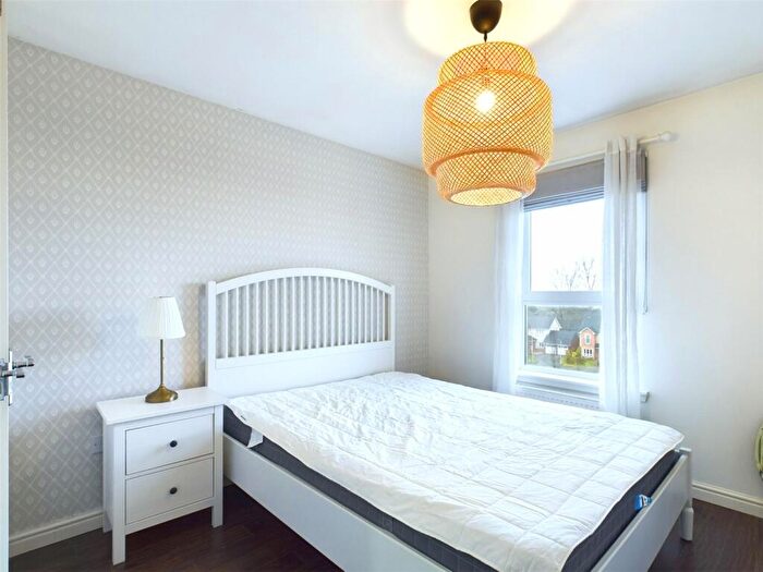 2 Bedroom Apartment To Rent In Ashwood Gait, Clerwood, Edinburgh, EH12