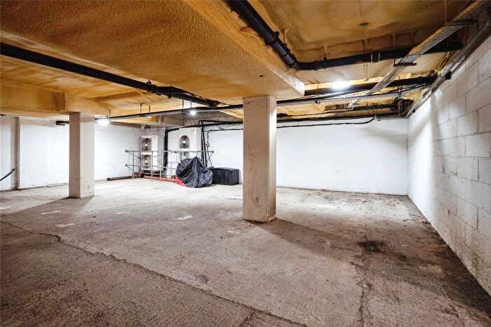 1 Bedroom Flat For Sale In Lime Hill Road, Tunbridge Wells, Kent, TN1